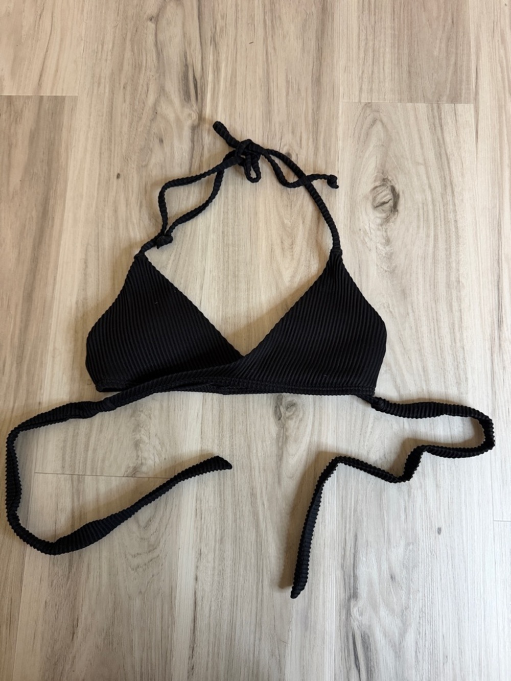 HOLLISTER Black Ribbed Triangle Tie Bikini Top size XXS